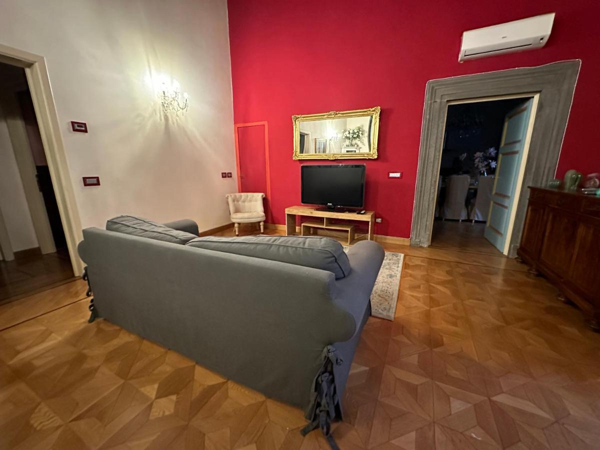 In Centro Lovely Home Lucca Exterior photo